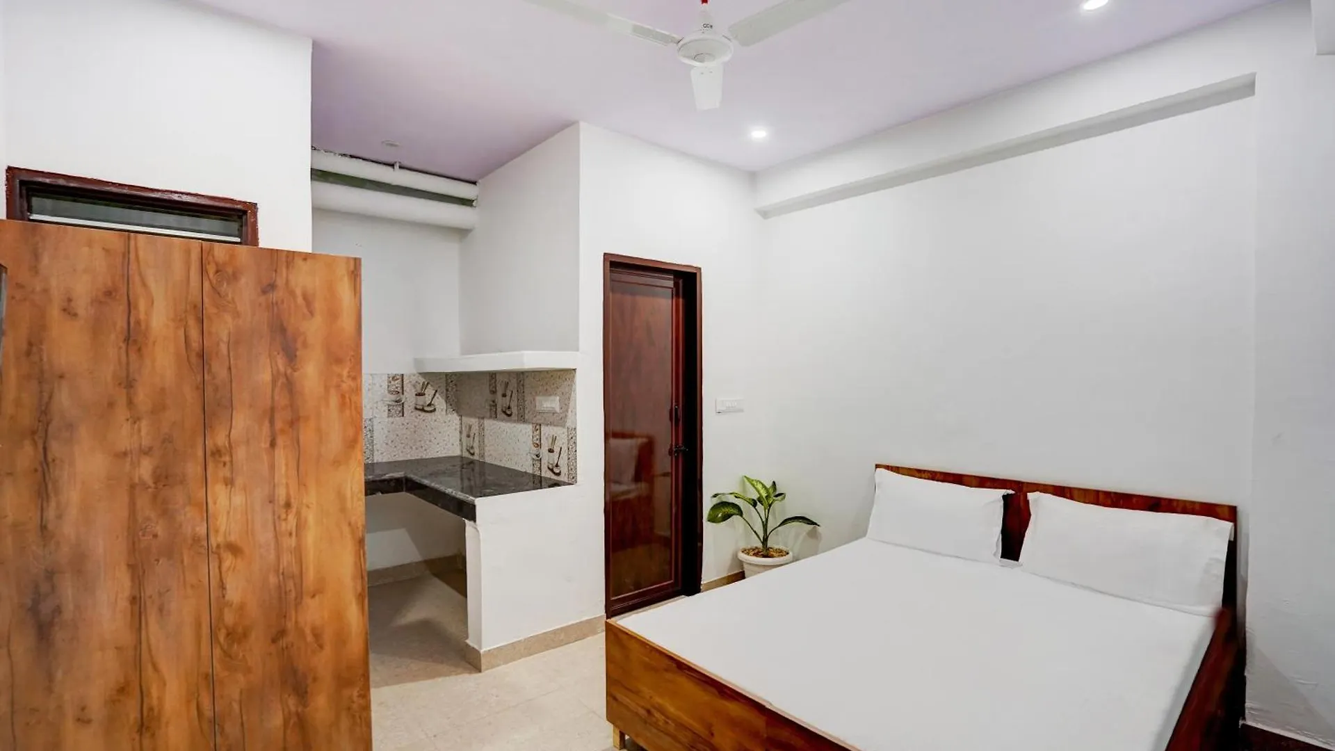 Hotel O Apno Ghar Gurgaon 3*,